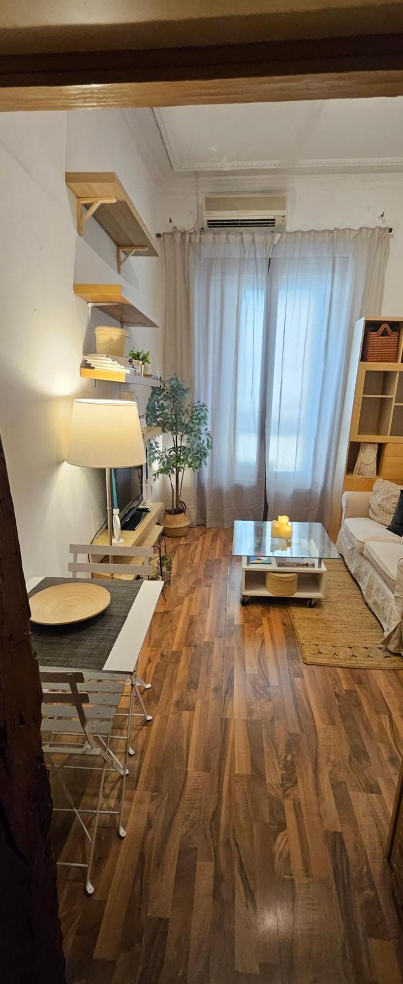Pequeno Apartamento En El Centro De Madrid Esterno foto